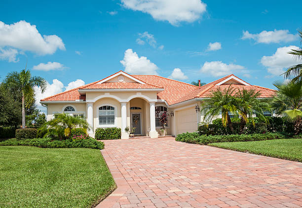 Best Interlocking Driveway Pavers  in Shorewood, WI